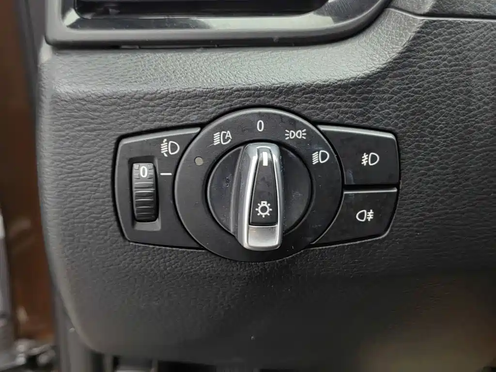 BMW X1 2015 — фото 21