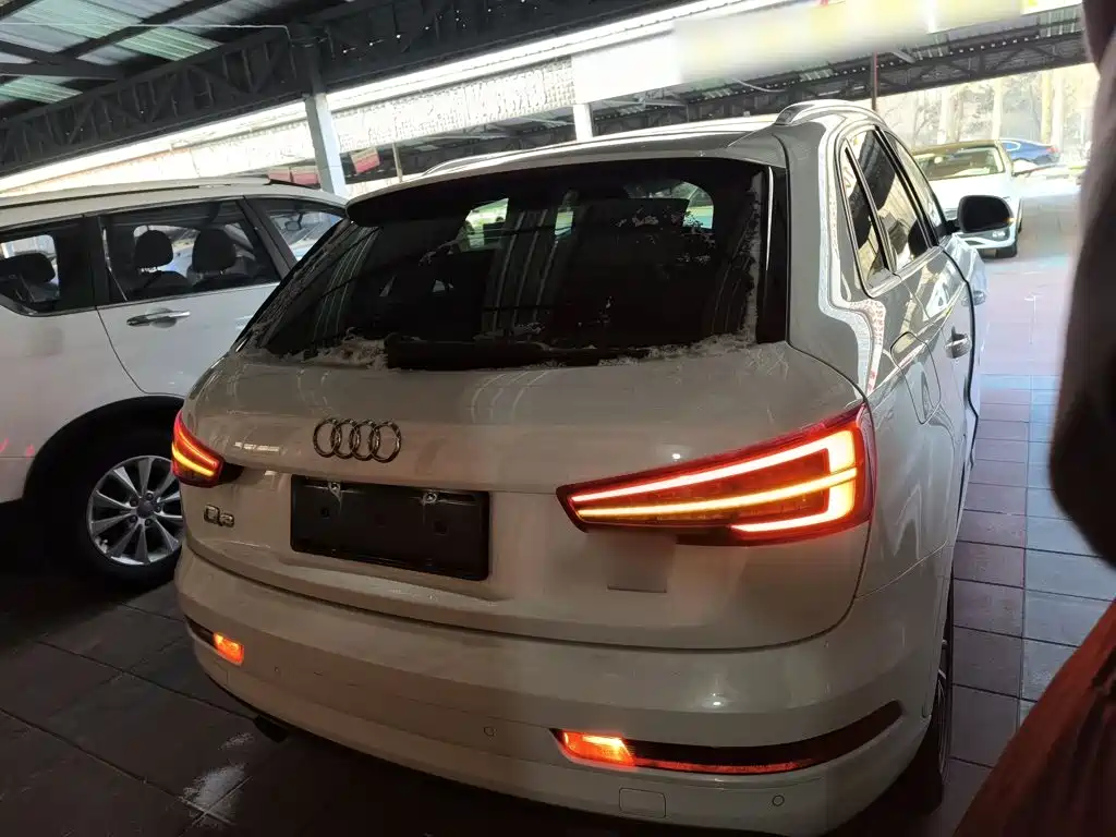 Audi Q3 2018 — фото 22