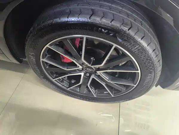 Audi Q5L 2023