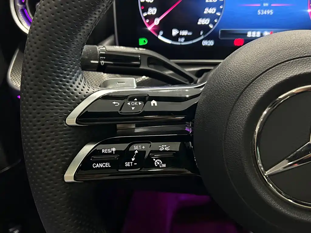 Mercedes-Benz C-Class 2023 — фото 11