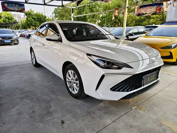 Roewe i5 2026