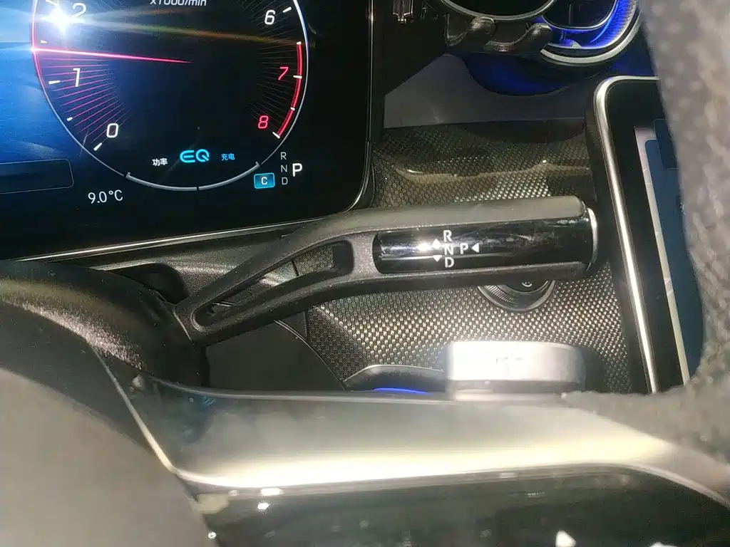 Mercedes-Benz C-Class 2023