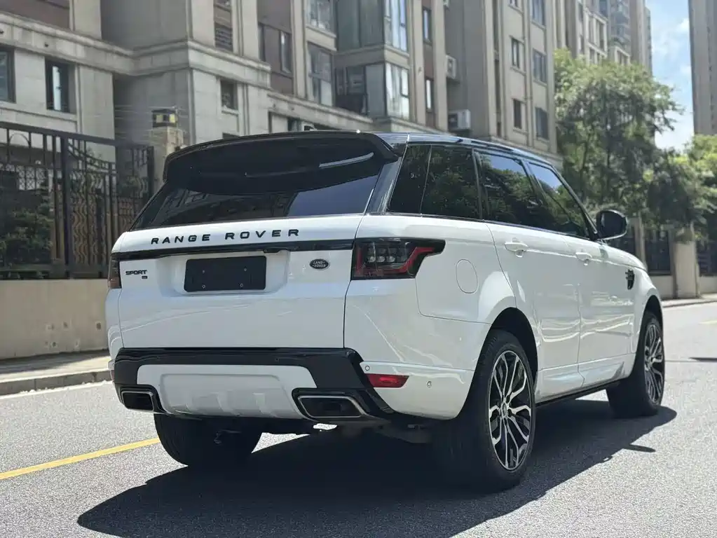 Land Rover Range Rover Sport 2022 — фото 18