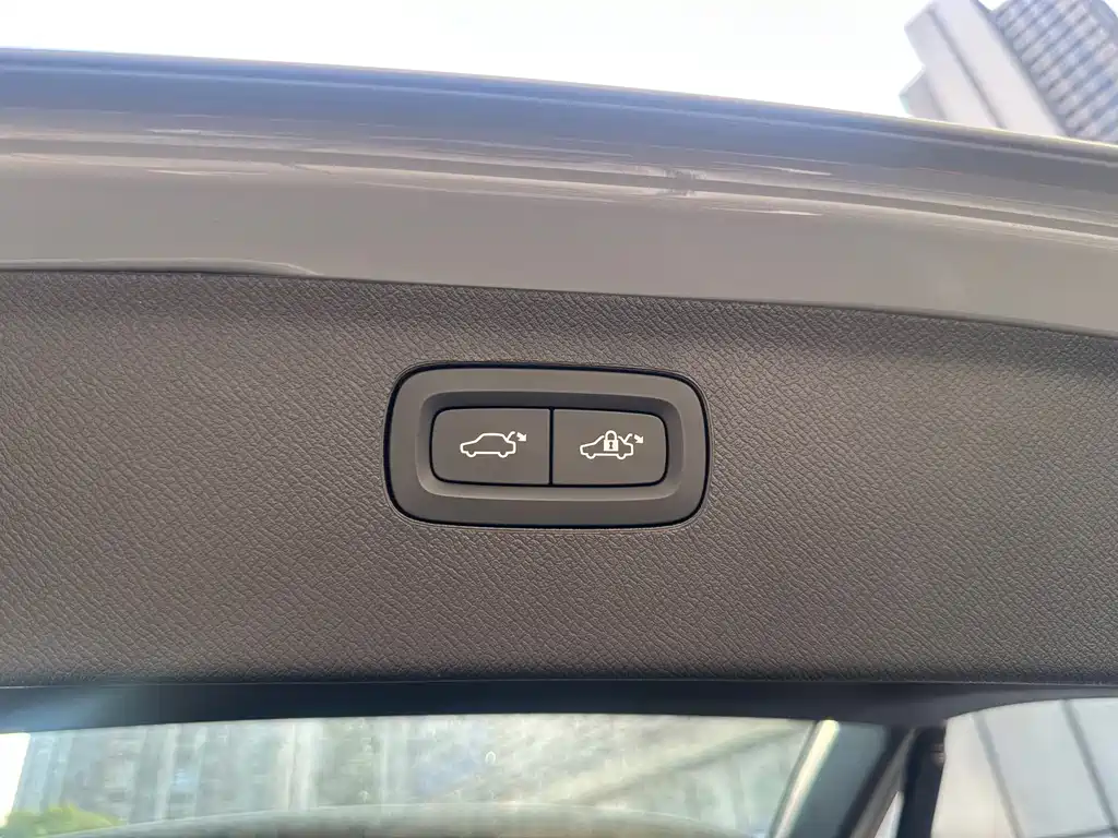 Volvo XC90 PHEV 2025 — фото 20