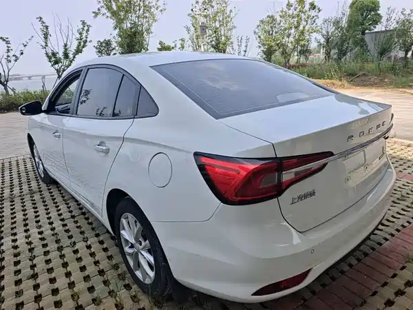 Roewe i5 2020