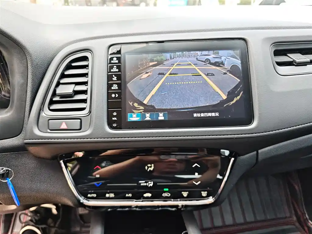 Honda Vezel 2022 — фото 15