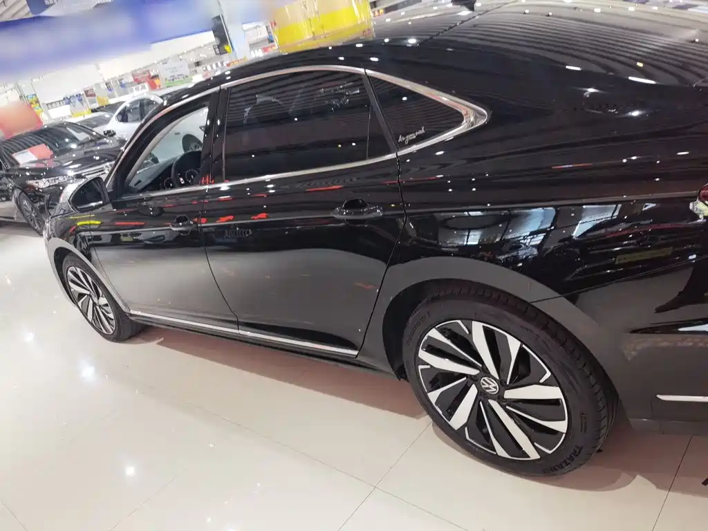 Volkswagen Passat 2022