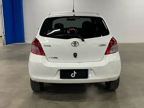 Toyota Yaris 2012