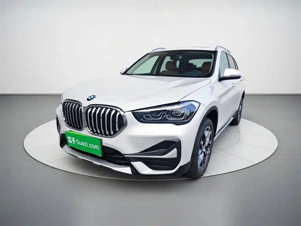 BMW X1 2020 — фото 1