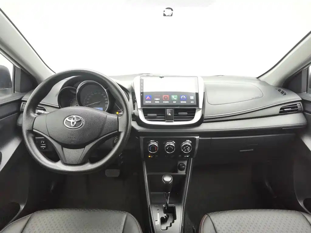 Toyota Yaris L 2017
