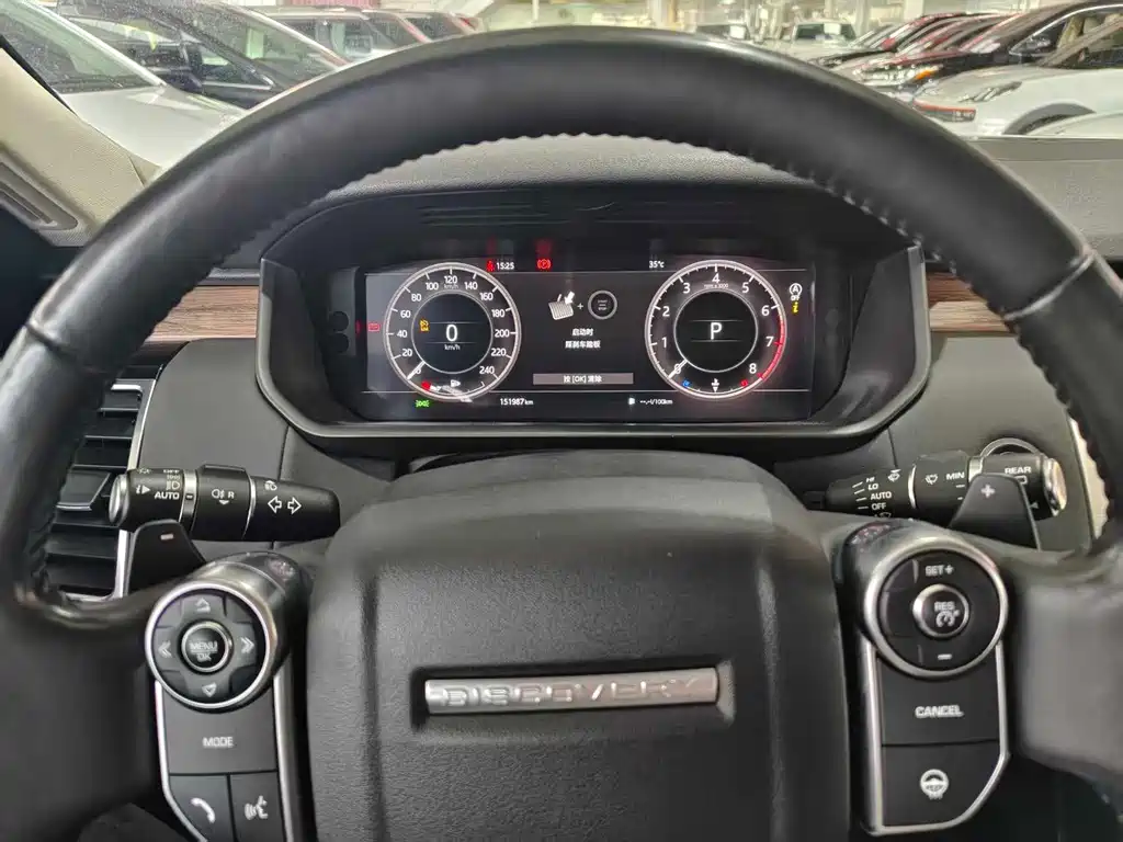 Land Rover Discovery 2018 — фото 11