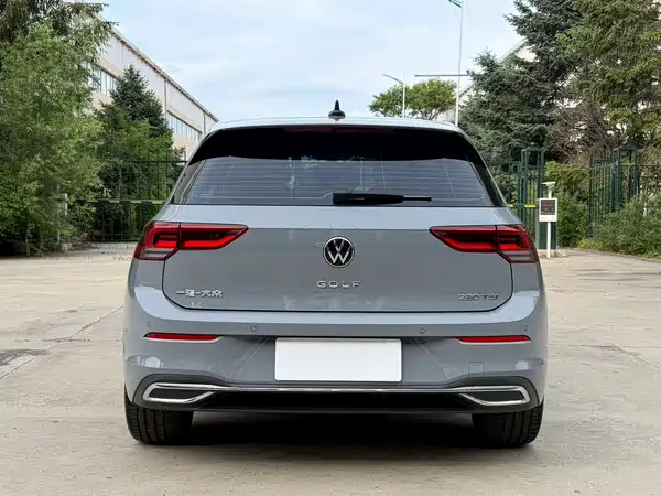 Volkswagen Golf 2023