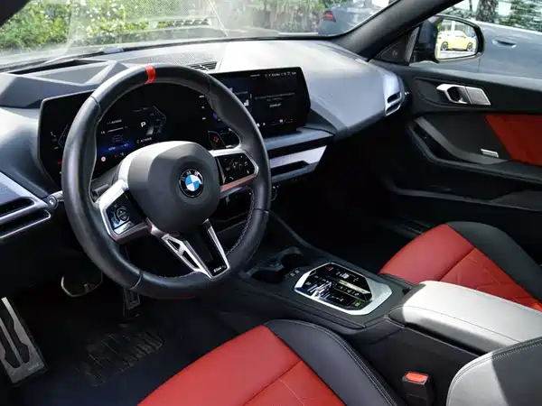 BMW M235L 2025