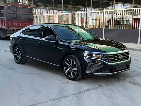 Volkswagen Passat 2024