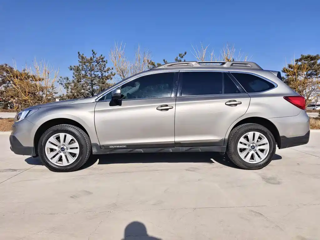 Subaru Outback 2018 — фото 4