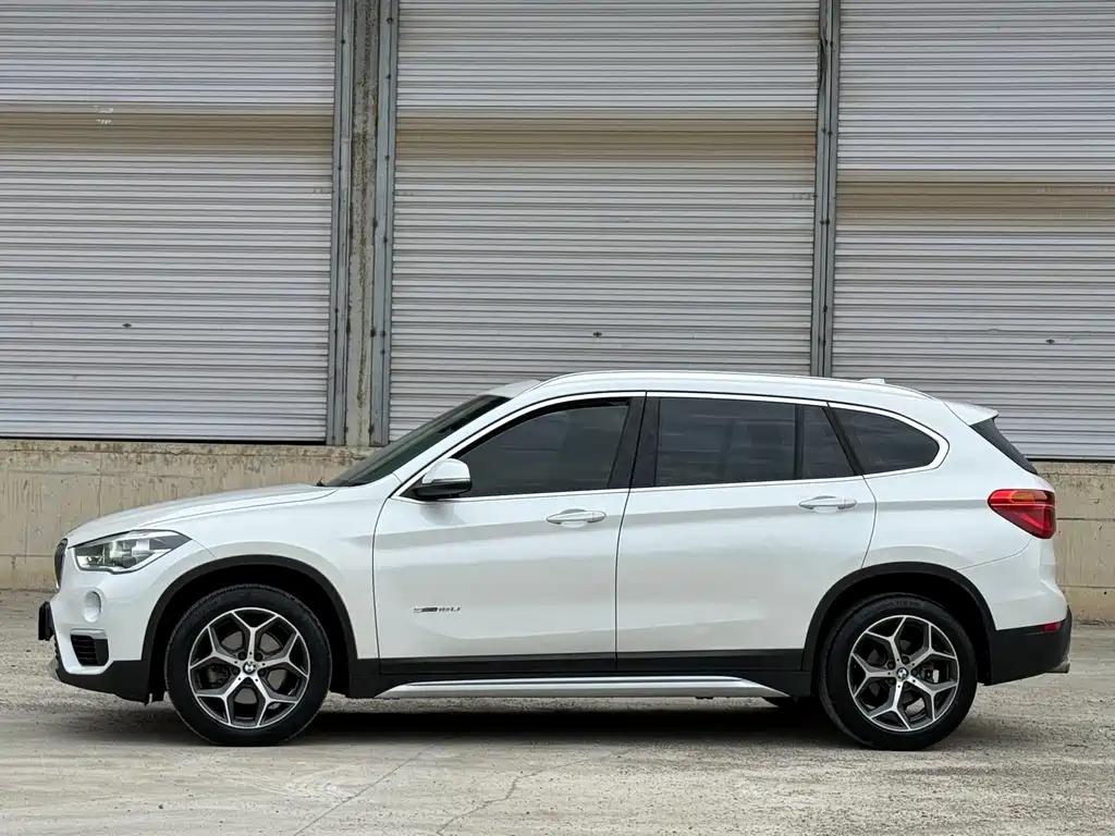 BMW X1 2018 — фото 4