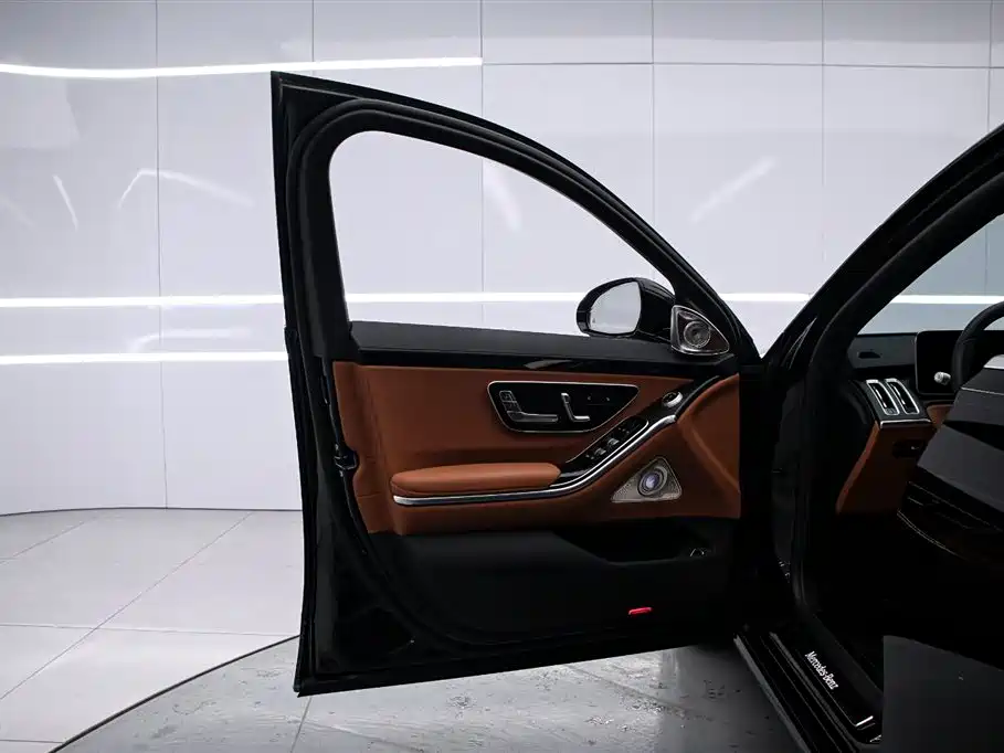 Mercedes-Benz S-Class 2024 — фото 11