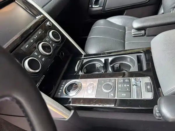 Land Rover Discovery 2017