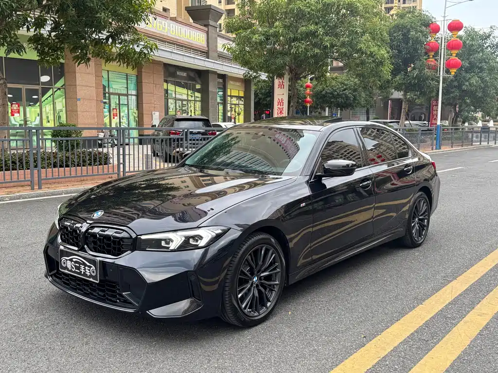 BMW 3 Series 2023 — фото 1
