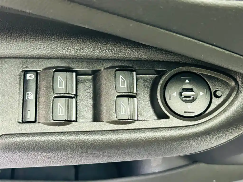 Ford Kuga 2017 — фото 18