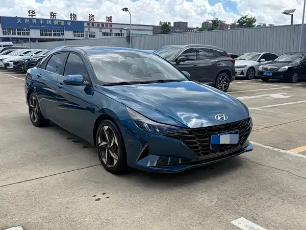 Hyundai Elantra 2021