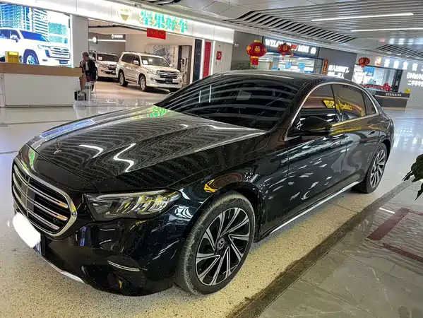 Mercedes-Benz E-Class 2024