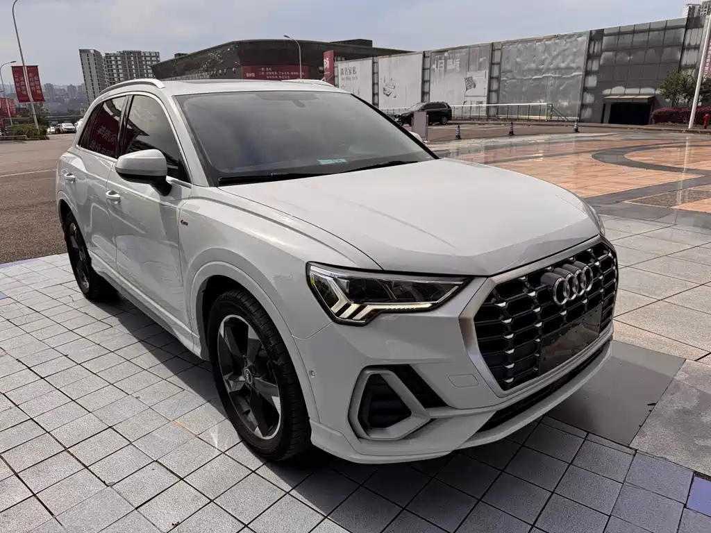 Audi Q3 2023