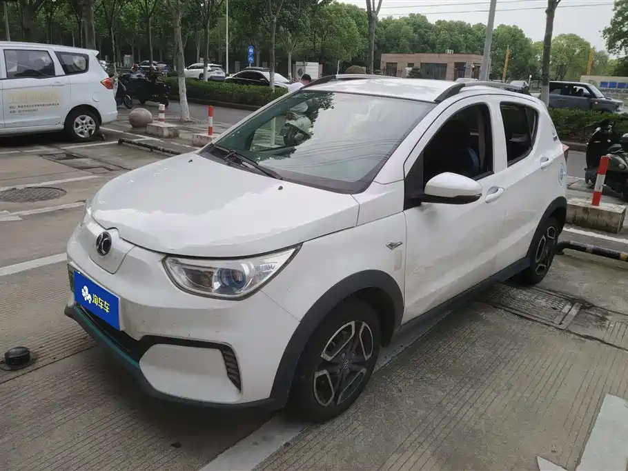 BAIC New Energy EC3 2021