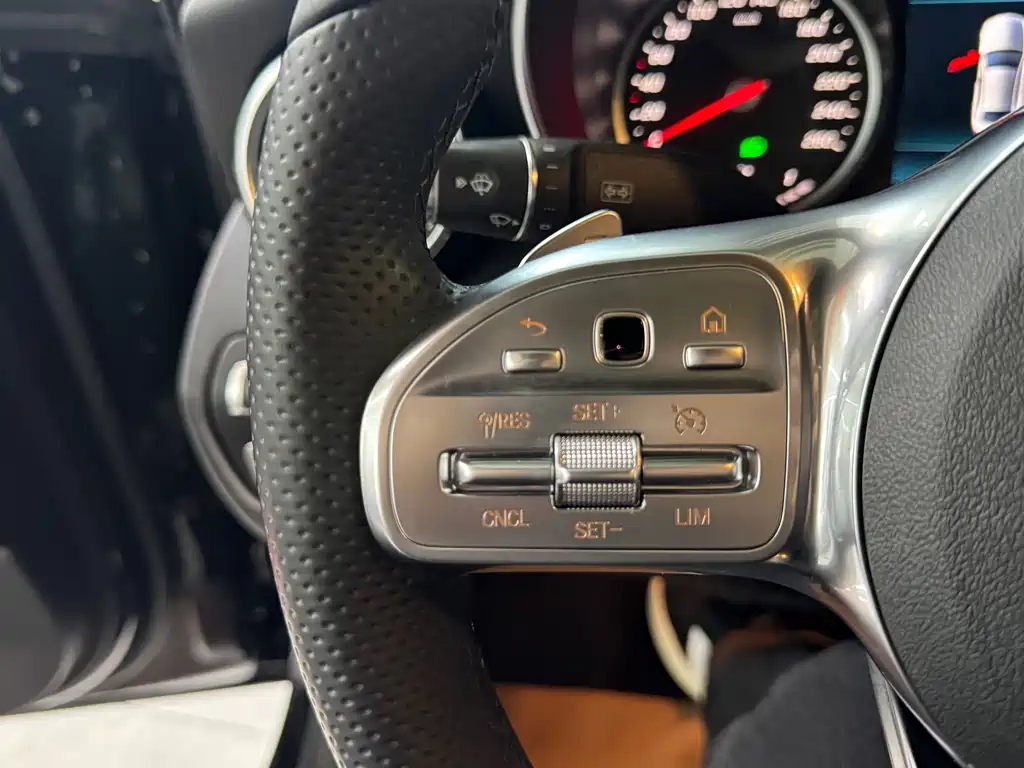 Mercedes-Benz C-Class 2019 — фото 40