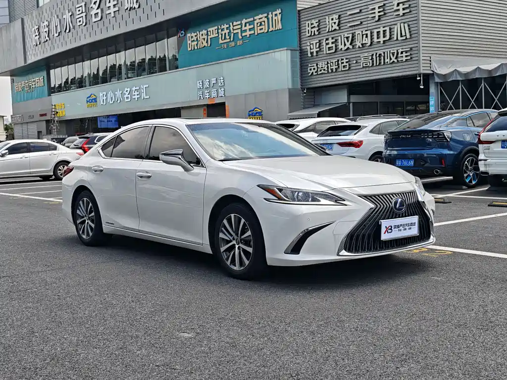 Lexus ES 2021 — фото 2