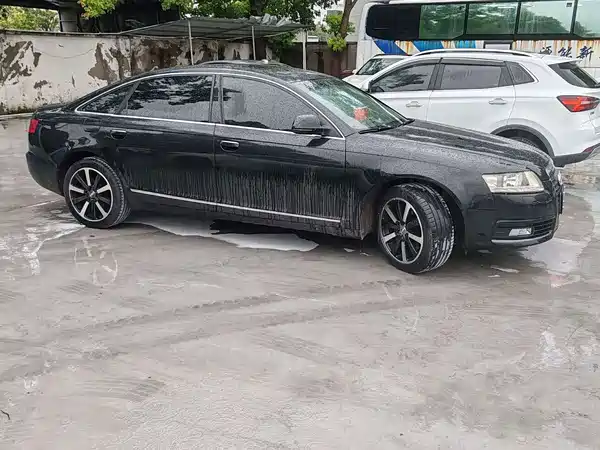 Audi A6L 2012