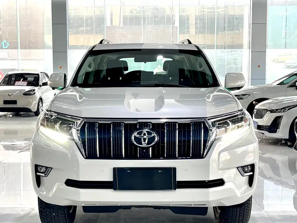 Toyota Prado 2019 — фото 2