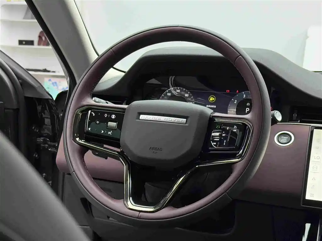 Land Rover Range Rover Evoque 2026 — фото 14
