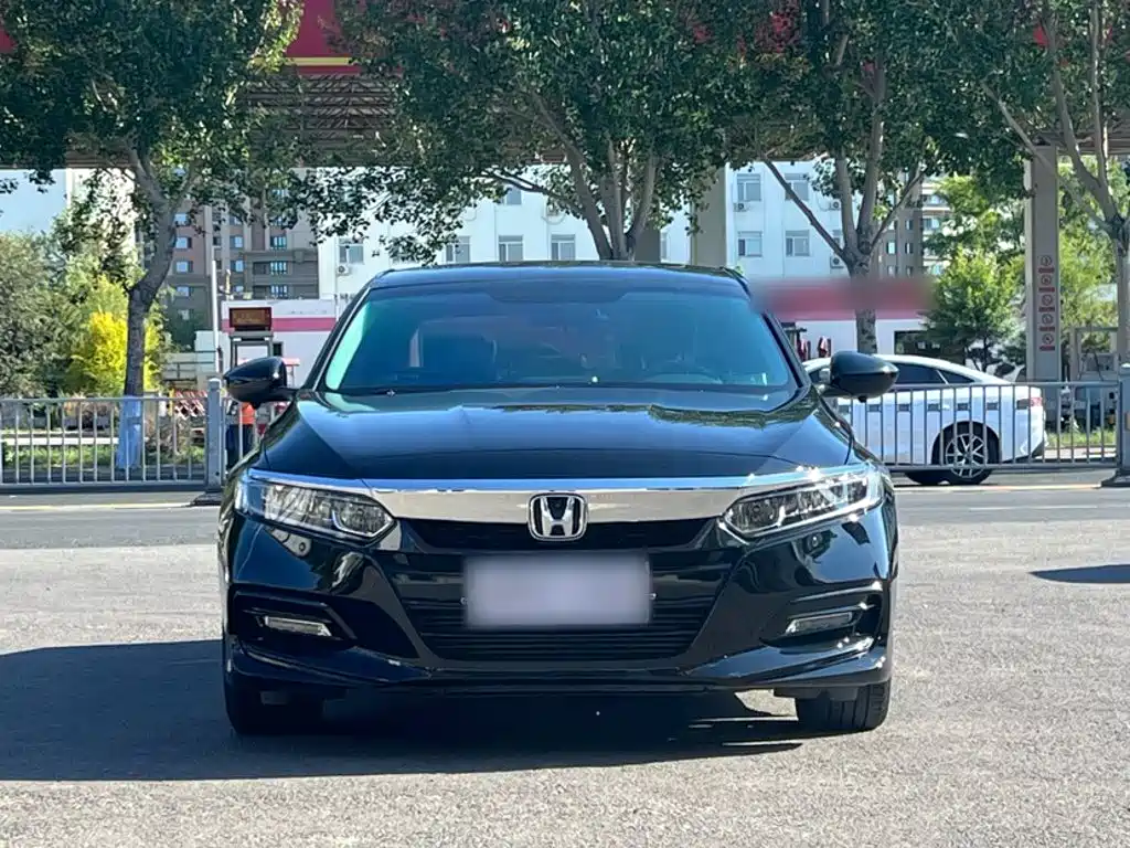 Honda Accord 2019 — фото 8