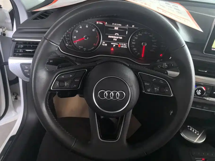 Audi A4L 2017 — фото 15