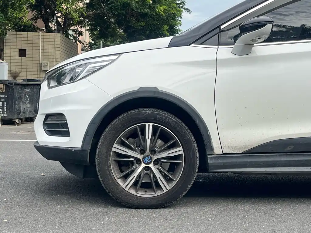 BYD Yuan EV 2018 — фото 12