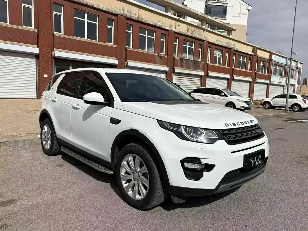 Land Rover Discovery Sport 2018 — фото 1