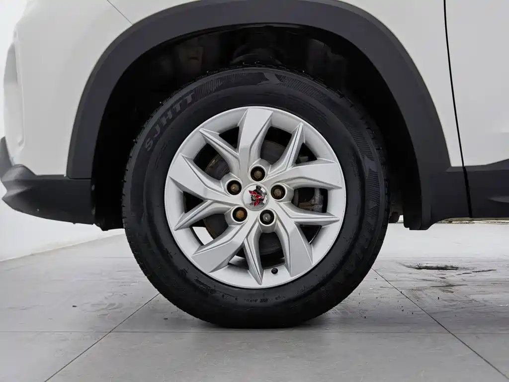 Wuling Hongguang S3 2018 — фото 17