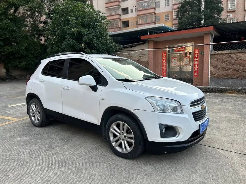 Chevrolet Trax 2017 — фото 2