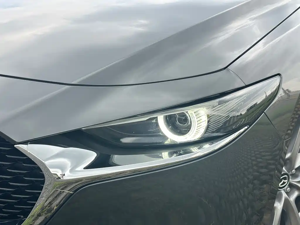Mazda 3 Angkesela 2020