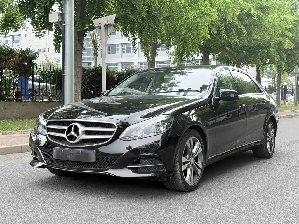 Mercedes-Benz E-Class 2014 — фото 1