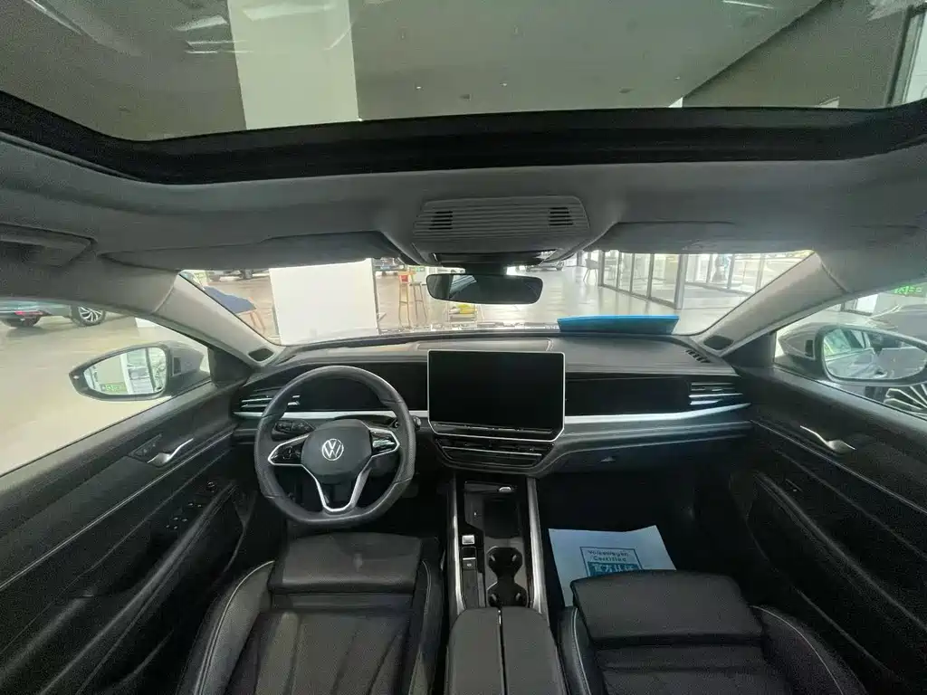 Volkswagen Passat 2024