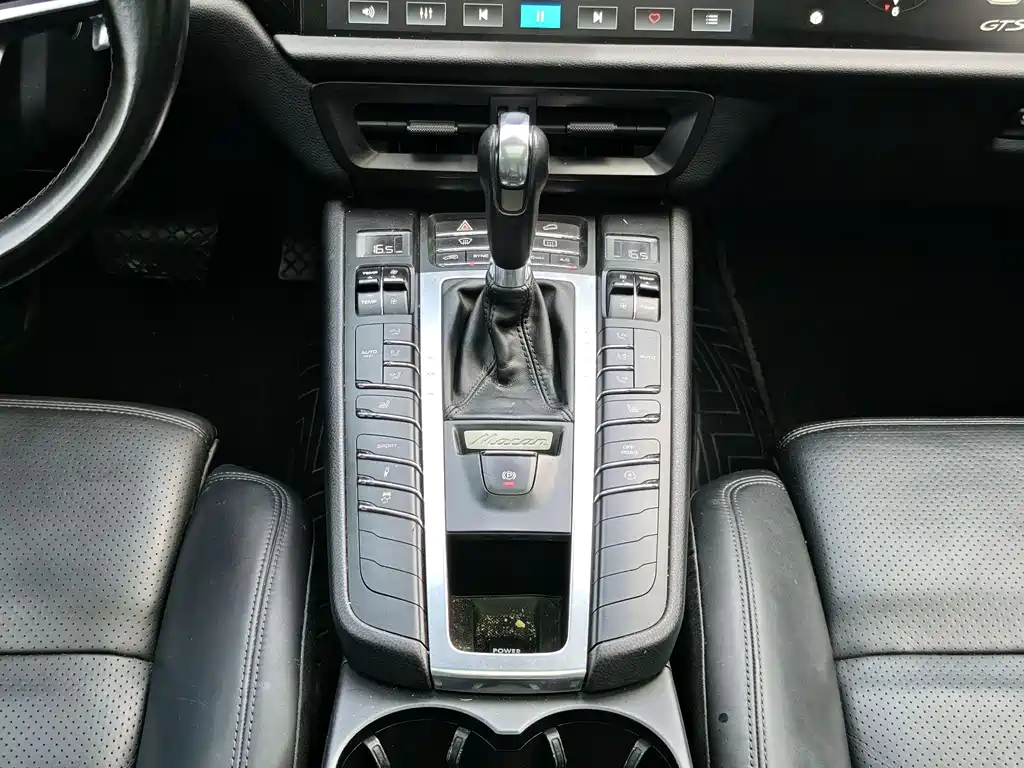 Porsche Macan 2016 — фото 15