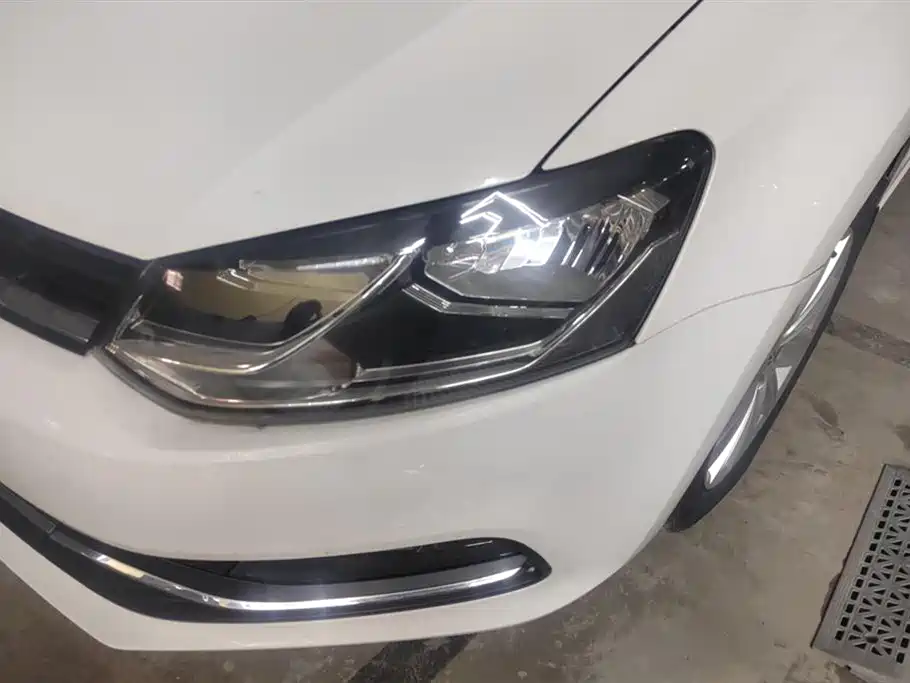 Volkswagen Polo 2015