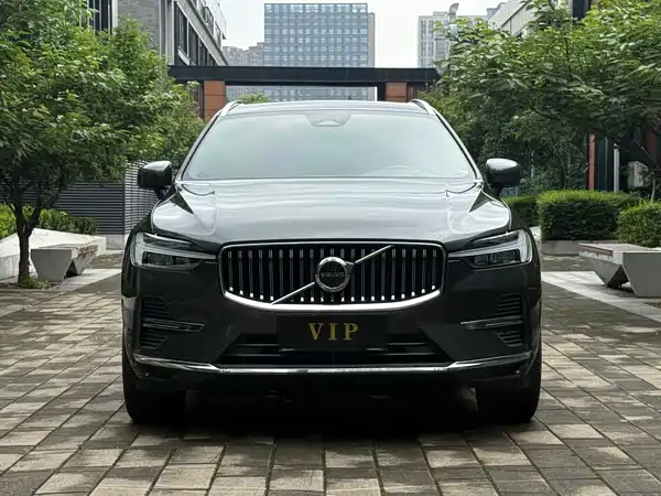 Volvo XC60 2022