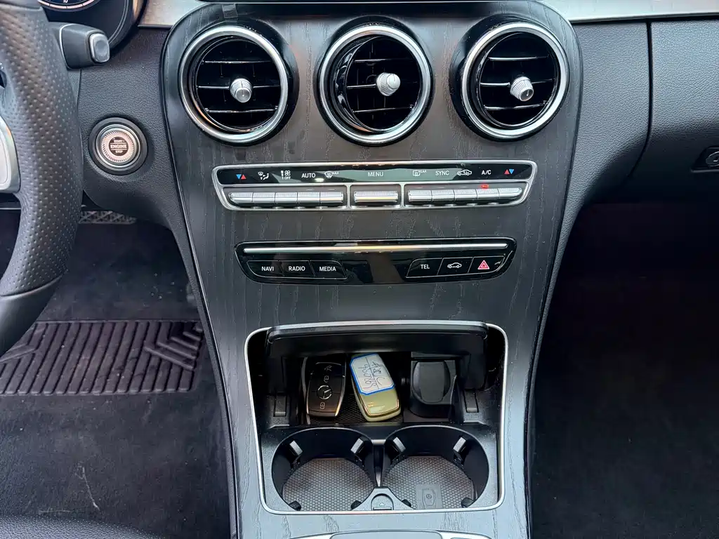 Mercedes-Benz C-Class 2022 — фото 12