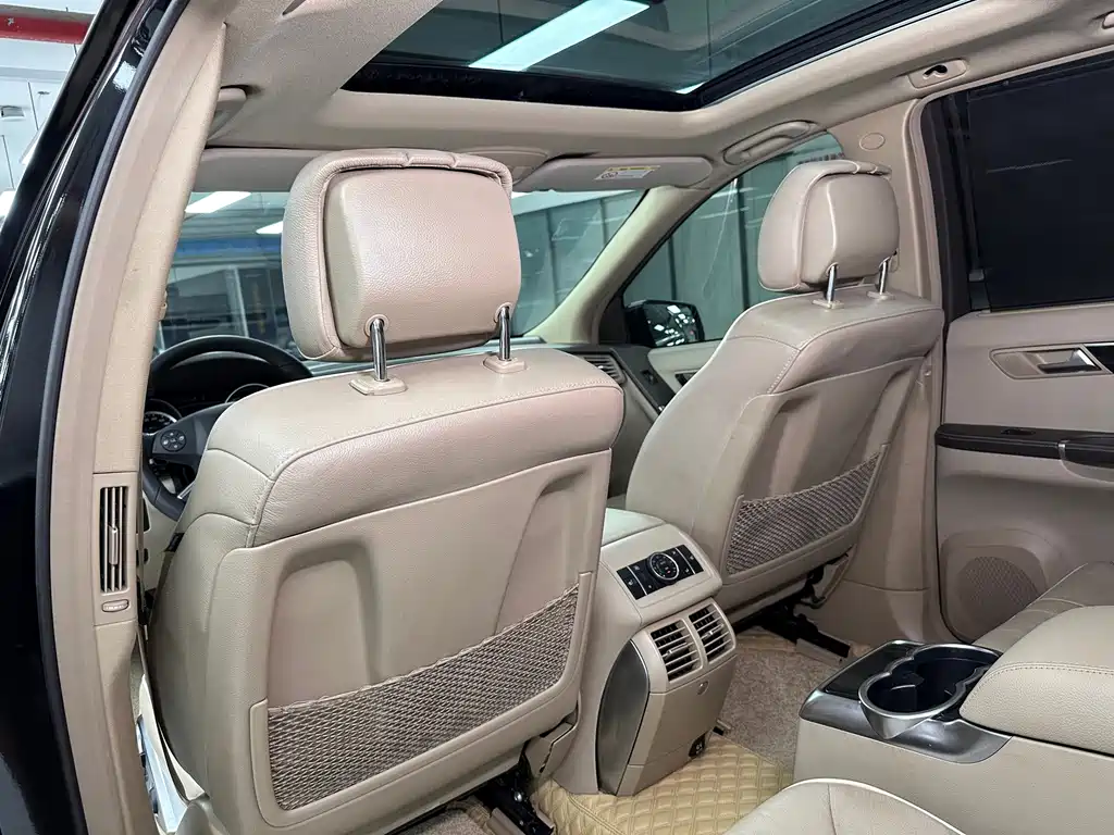 Mercedes-Benz R-Class 2018 — фото 25