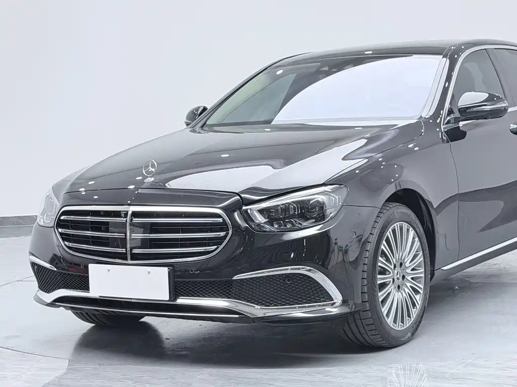 Mercedes-Benz E-Class 2021 — фото 14