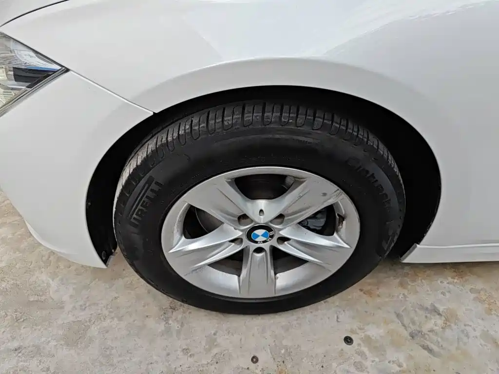 BMW 3 Series 2016 — фото 23