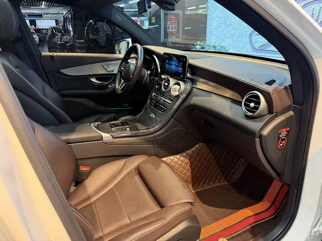Mercedes-Benz GLC 2020 — фото 14